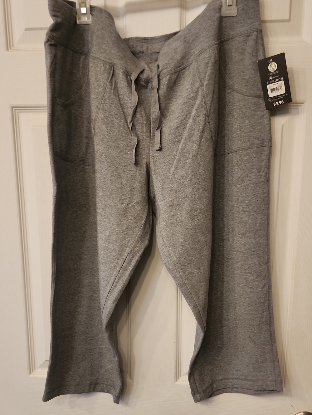 Athletic Works Lightweight Charcoal Gray Capri Sweatpants